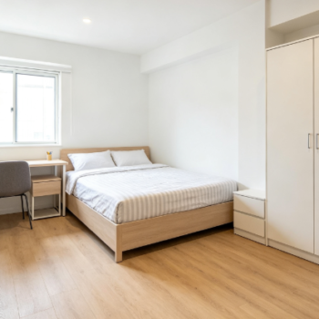 Student Long-Term Rental: Fully Furnished Studio Apartment